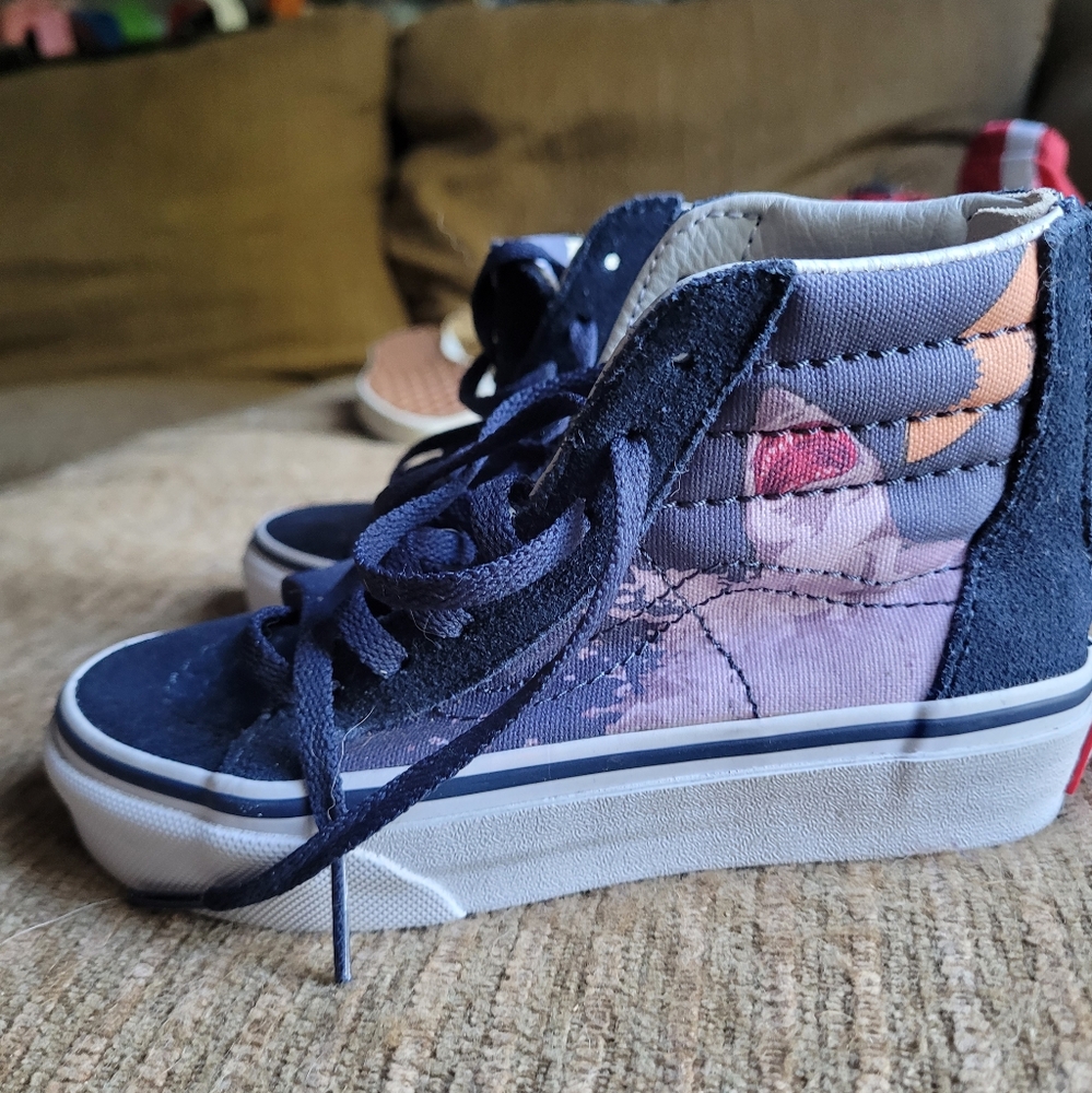 Vans Shark shoes